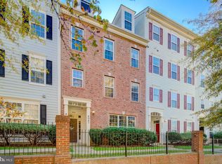8047 Gatehouse Rd #13, Falls Church, VA 22042