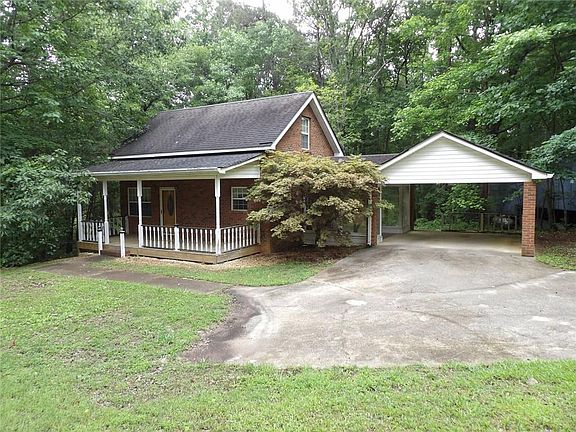 3rd image of 676 Graham Rd