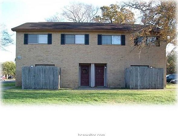 1st image of 2403 Bosque Dr #A-d