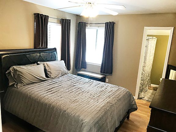 5th image of 1313 Airport Dr APT B06