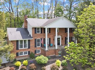 6407 Gunpowder Ln, Prospect, KY 40059