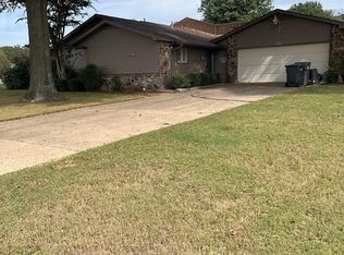100 Briarcrest Ct, Jonesboro, AR 72401