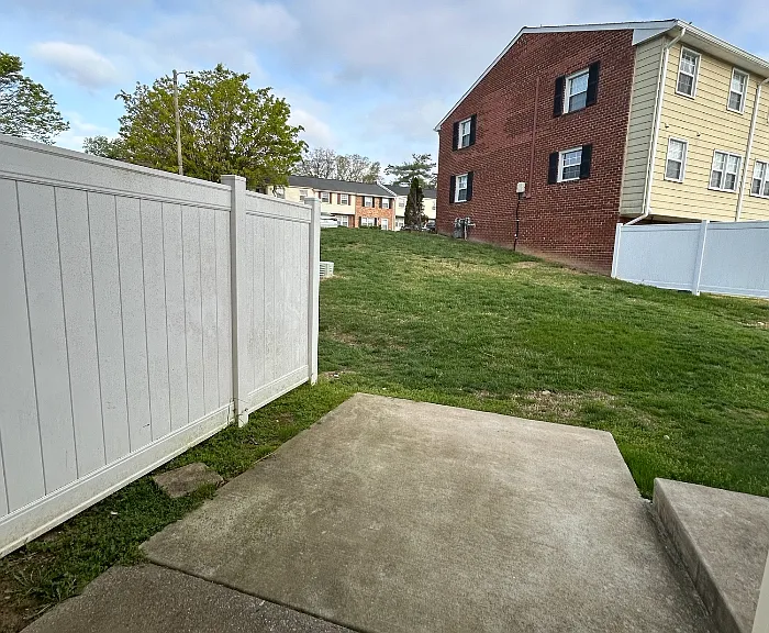 Longview — Photo 161