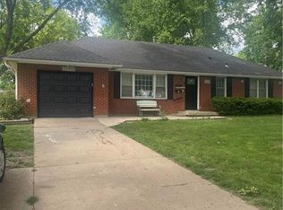 10704 W 48th Ter, Shawnee, KS 66203