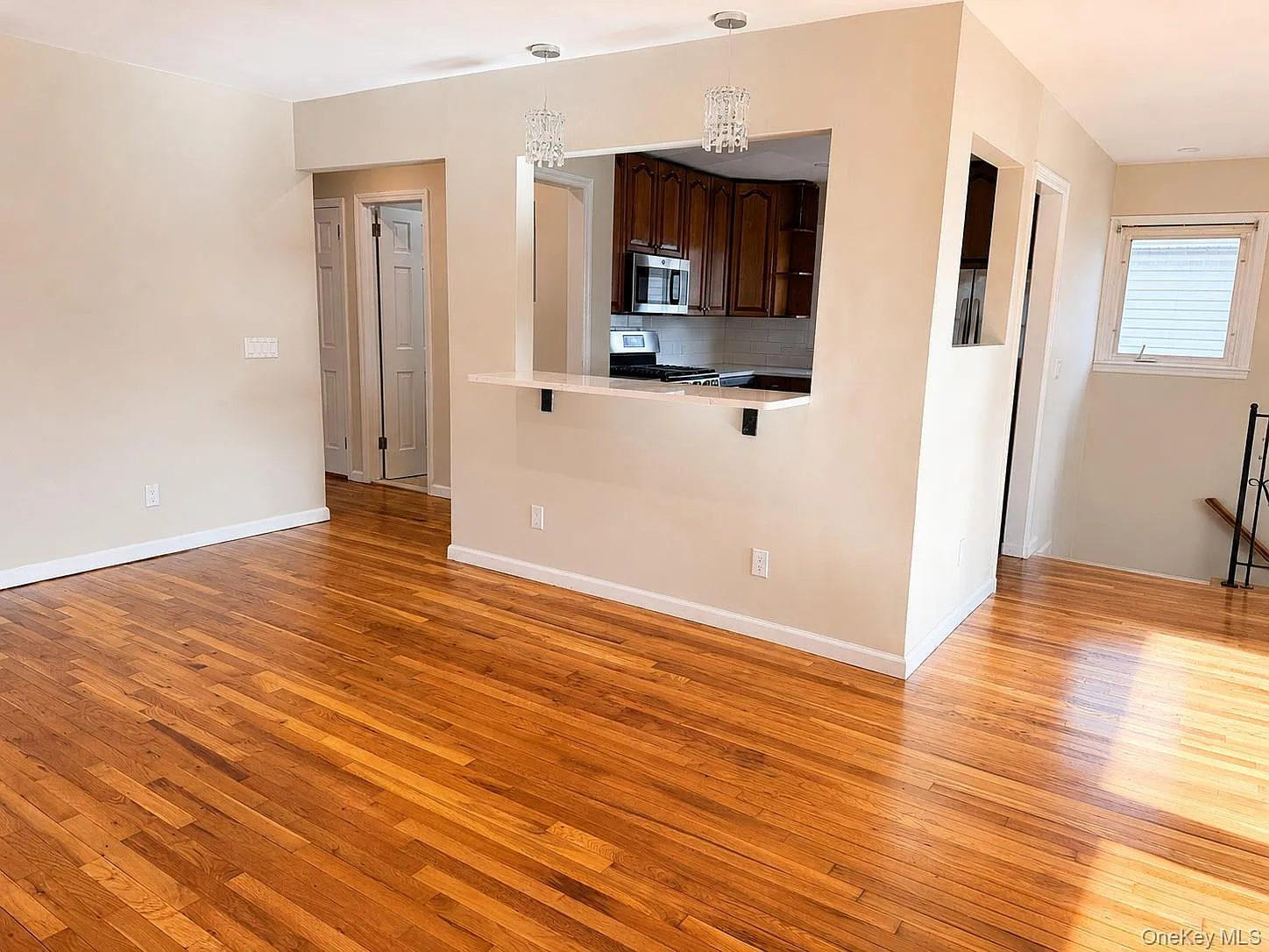 2 bed, 1.0 bath, 1150 sqft, $3,350 — Photo 3
