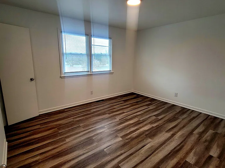 1516 W Clara Dr #9 — Photo 14