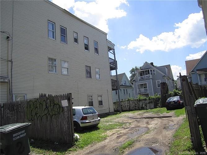 2nd image of 161-163 Denver Ave