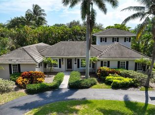 2 Cayuga Ln, Sea Ranch Lakes, FL 33308