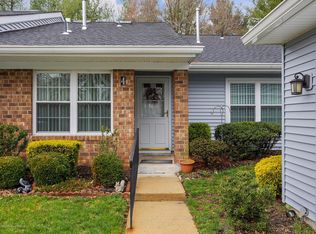 4 Boxwood Ter, Red Bank, NJ 07701