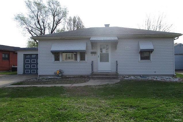 1st image of 2936 Warren Ave