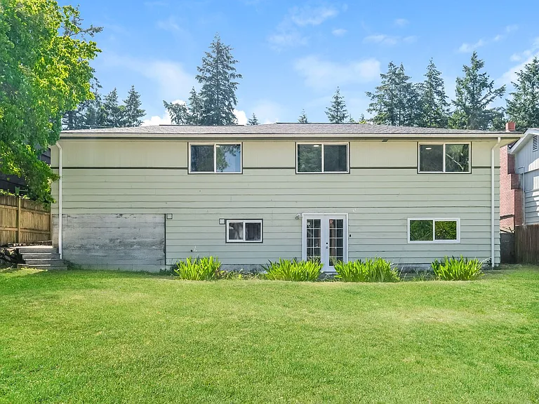 14630 3rd Ave SW — Photo 24