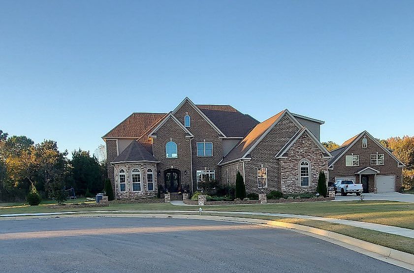 1st image of 119 Sycamorebend Dr