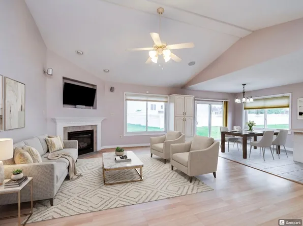 1013 Rosebud St, Reading, PA 19605