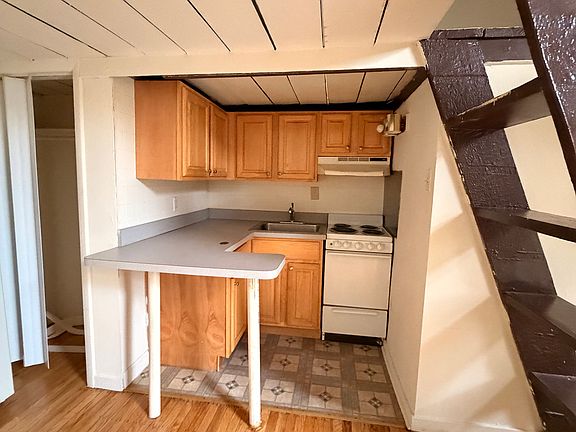 3rd image of 1206 Spruce St #204