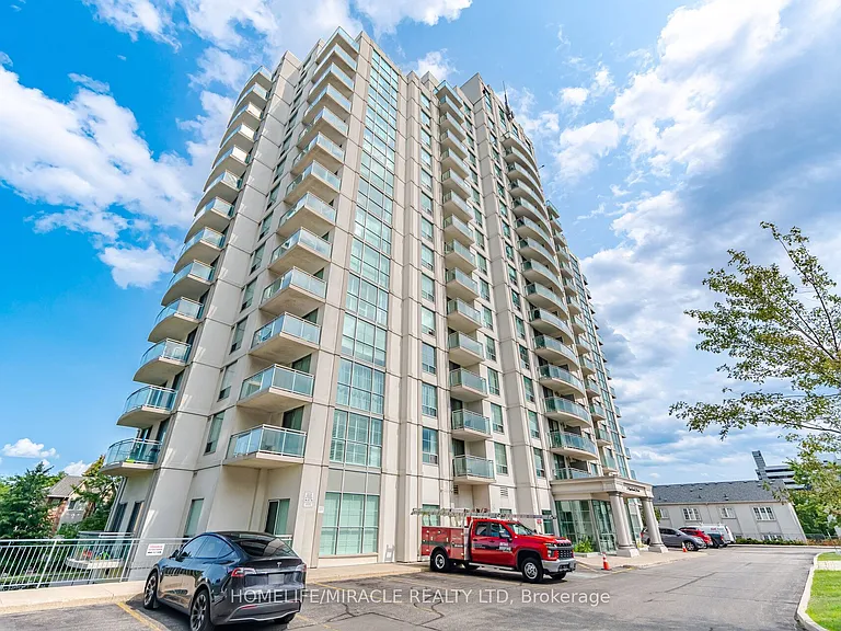 8 Rosebank Dr #8 — Photo 2
