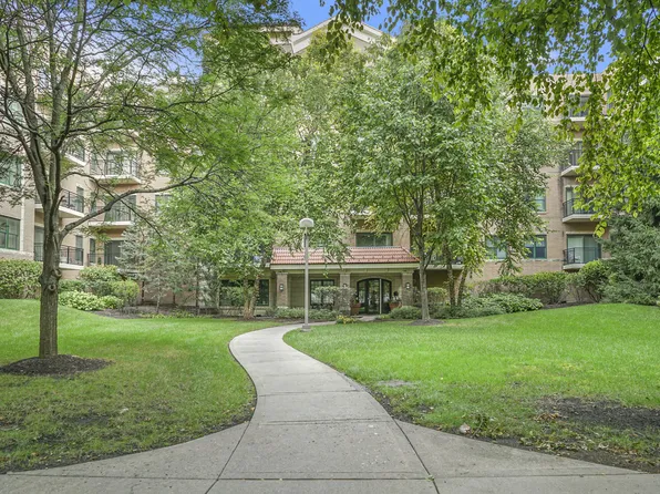 5100 W 96th St APT 524, Oak Lawn, IL 60453