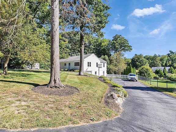 3rd image of 78 Abbot Hill Acres Road