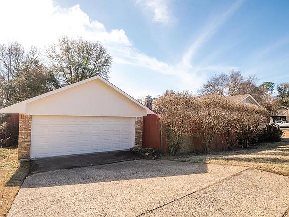 3rd image of 4800 Gretna Green Ln