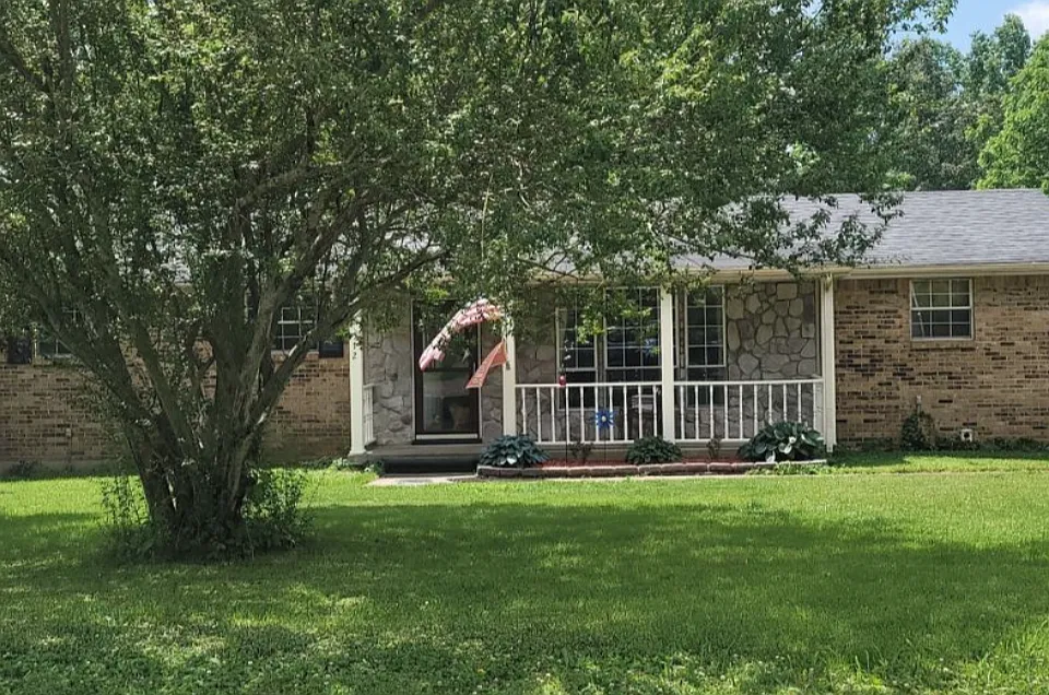 512 Appleton Dr