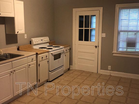 3rd image of 921 Richardson St #921