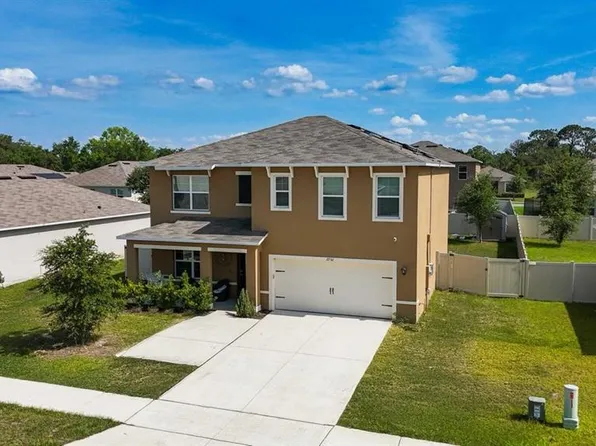 2752 Grand Central Ave, Tavares, FL 32778