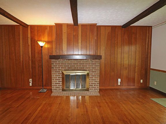 5th image of 9879 Circle Dr