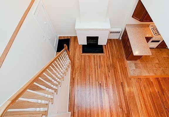 3rd image of 756 Greenwich St APT 4R