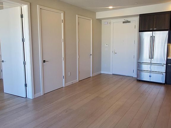 3rd image of 2600 Harrison St #404