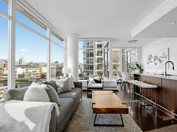 1708 Columbia St #909, Vancouver, BC V5Y 0H7