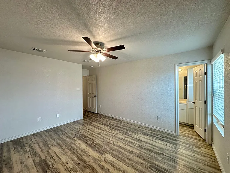 1801 Clovis Dr — Photo 20