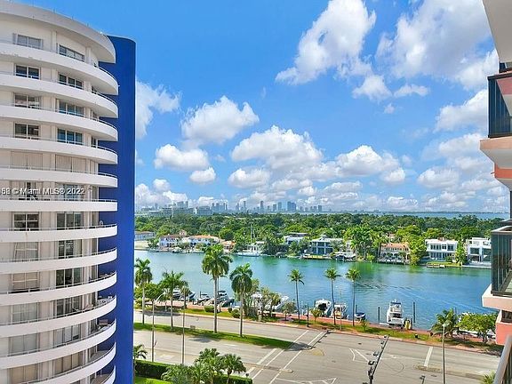 3rd image of 5225 Collins Ave APT 1621