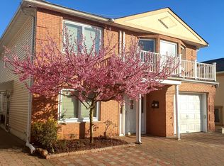 153 Merrymount St #1F, Staten Island, NY 10314