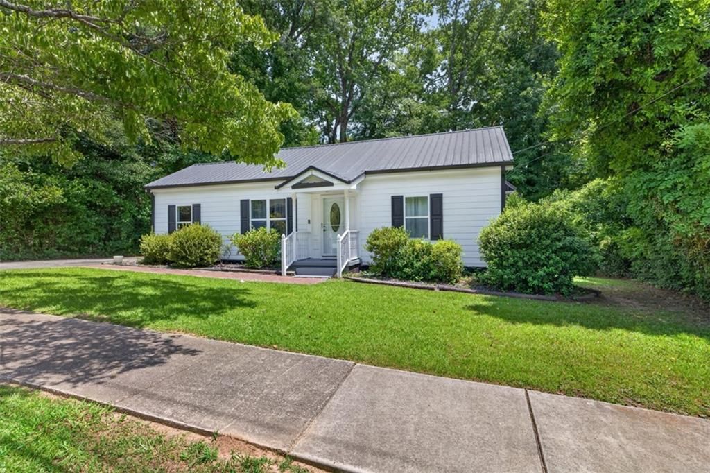 265 3rd Ave, Winder, GA - View 2