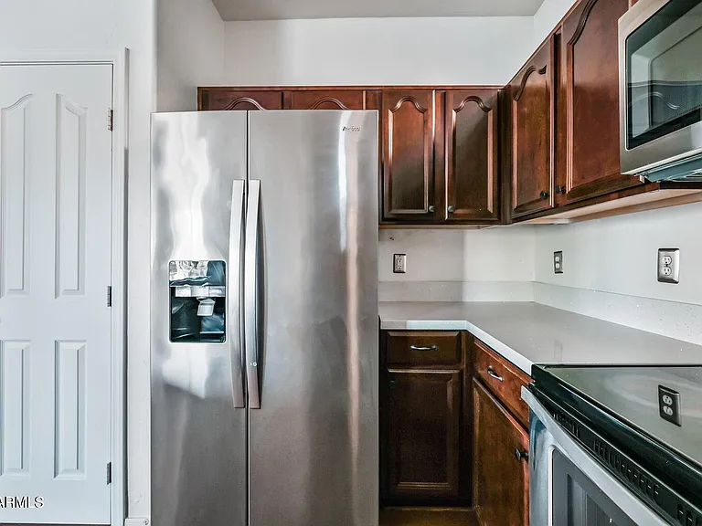 933 W Aspen Way — Photo 10