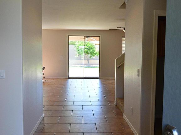3rd image of 33082 N Pebble Creek Dr