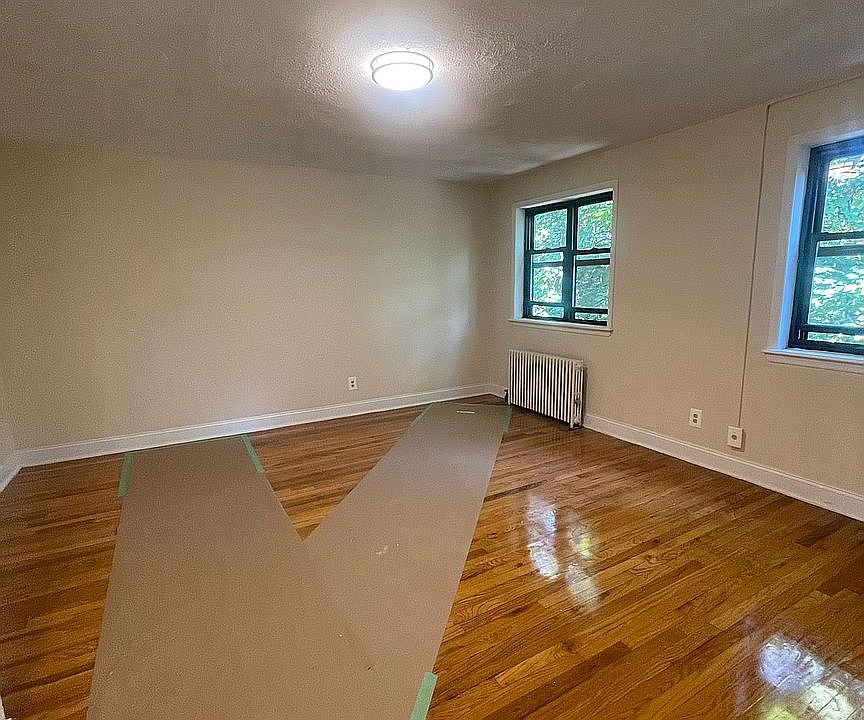 1st image of 2032 29th St Floor 2