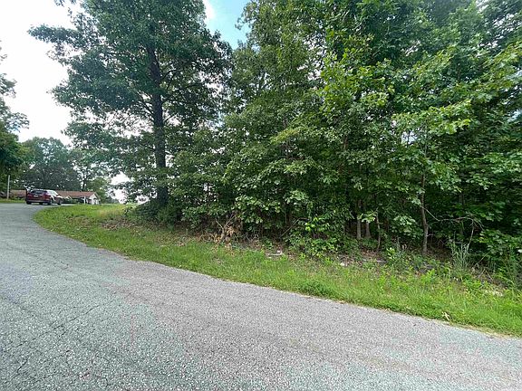 5th image of Little Creek Cir