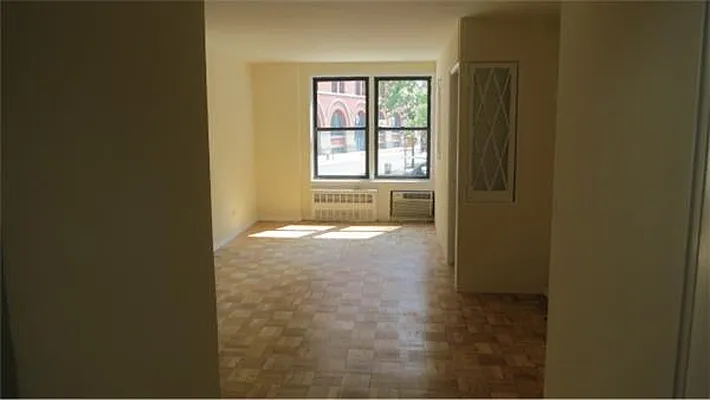 Rented by Lara Group | media 38