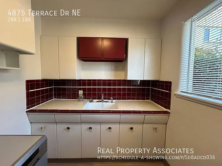 4875 Terrace Dr NE — Photo 14