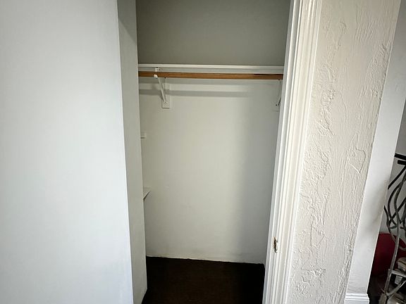 3rd image of 172 Winthrop Ave APT 2