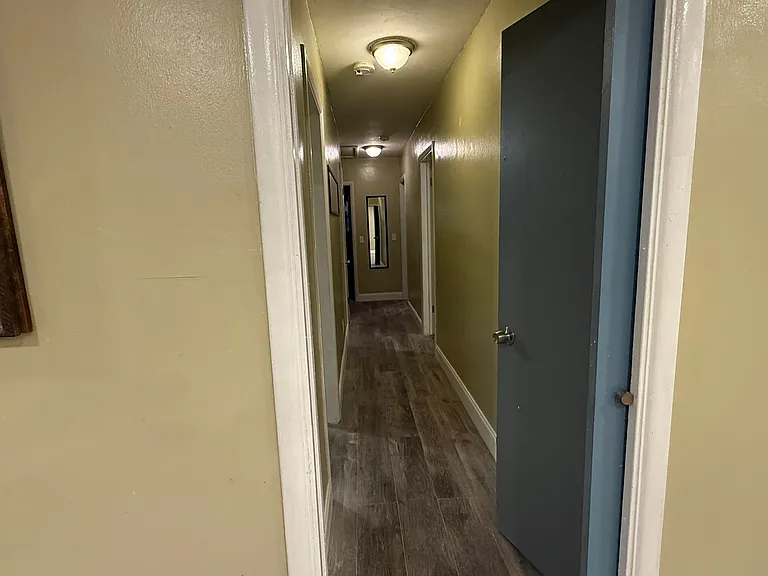 2505 Forest Pkwy S — Photo 11
