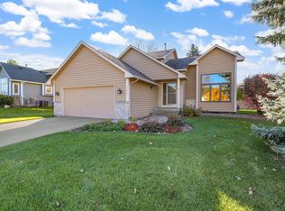 4370 Braddock Trl, Eagan, MN 55123