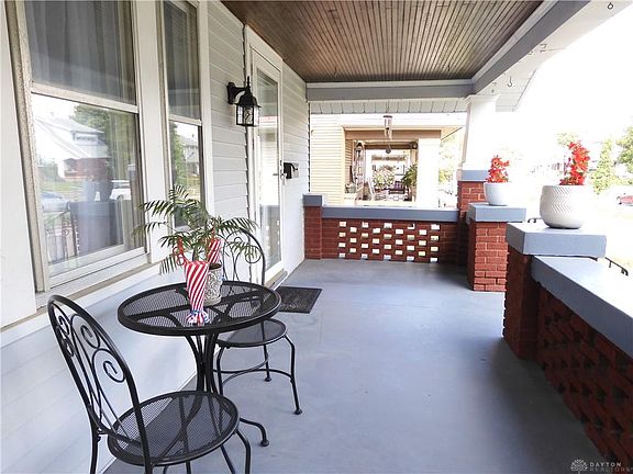 3rd image of 2119 Pershing Blvd