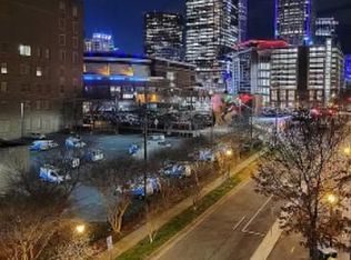 525 E 6th St UNIT 302, Charlotte, NC 28202