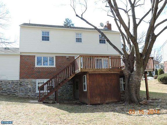4th image of 746 Penfield Ave