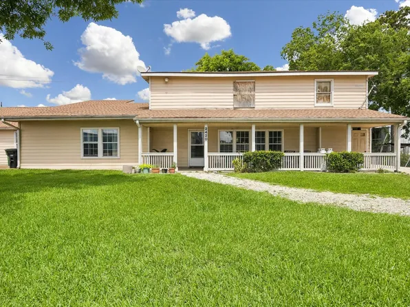 2420 Karbach St, Houston, TX 77092