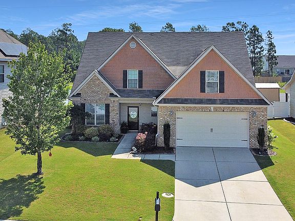 3rd image of 7356 Roundstone Dr