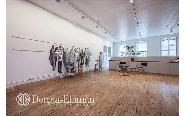 Rented by Douglas Elliman | media 15