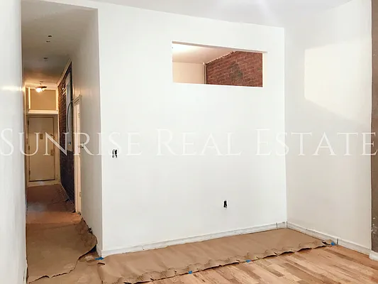 Rented by Sunrise Real Estate | media 11