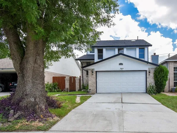 8715 Vinkins Rd, Houston, TX 77071
